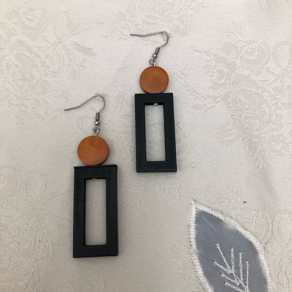 Women's Black/Light Brown African Natural Wooden Dangle Drop Earrings - Picture 6 of 6